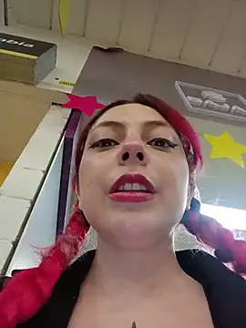 madelaine- Adlı Modelin Canlı XXX Sohbeti