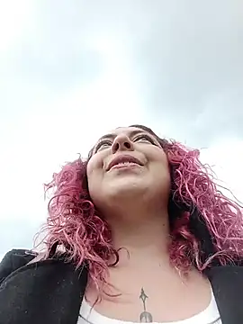 Chat XXX en directo de madelaine-