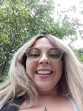 Chat XXX en directo de madelaine-