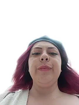 madelaine-'s Live XXX Chat