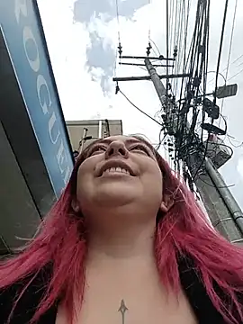 madelaine-'s Live XXX Chat