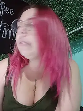 Chat XXX en directo de madelaine-