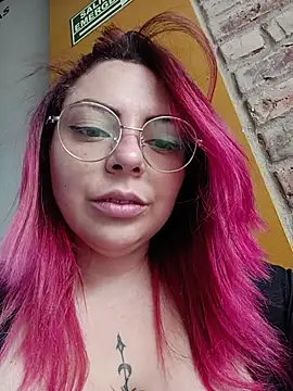madelaine- Adlı Modelin Canlı Sohbet Odası