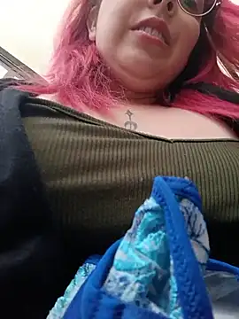 madelaine-'s Live XXX Chat
