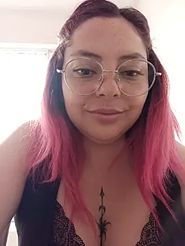 madelaine-'s Live XXX Chat
