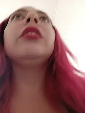 madelaine-'s Live XXX Chat