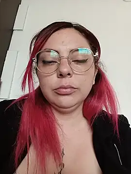 madelaine- Live XXX-Chat