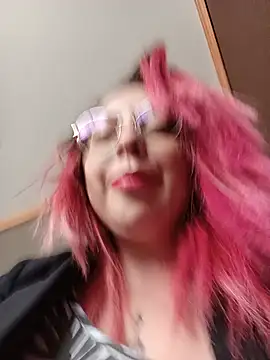 madelaine-'s Live XXX Chat