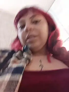 madelaine-'s Live XXX Chat