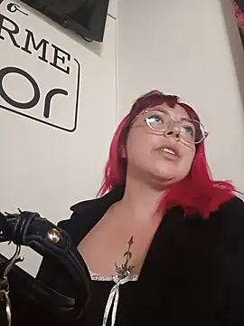 madelaine-: απευθείας συνομιλία ΧΧΧ