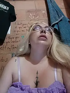 madelaine- Adlı Modelin Canlı XXX Sohbeti