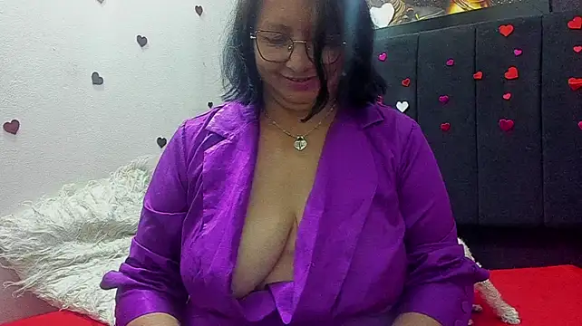 Evaaross_2345's Live XXX Chat