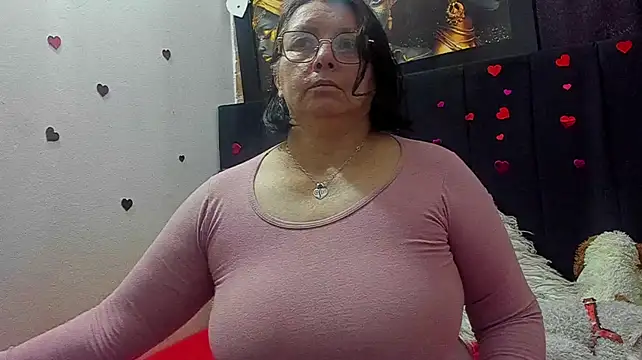 Evaaross_2345's Live XXX Chat