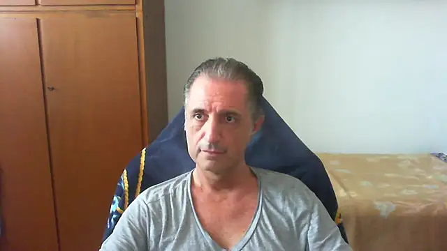 lliuk70mi 网络视讯表演