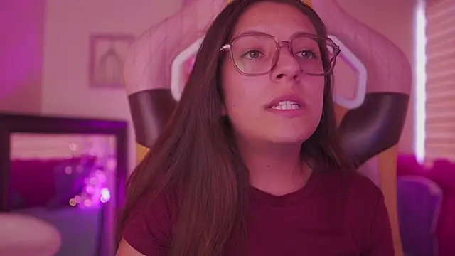 Онлайн чат XXX milly_kenner