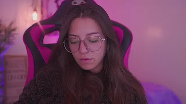 Chat +18 de milly_kenner ao vivo