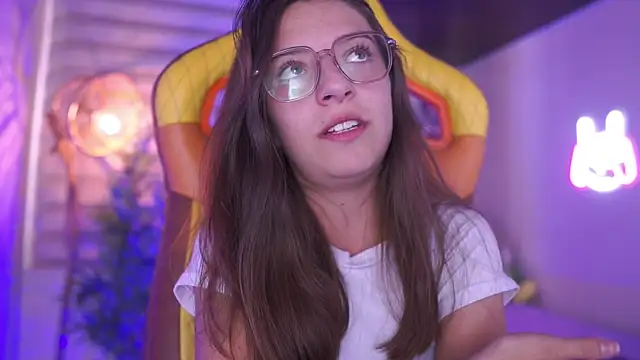 XXX chat uživo modela milly_kenner
