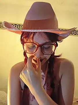 RedMeloddy's Live XXX Chat