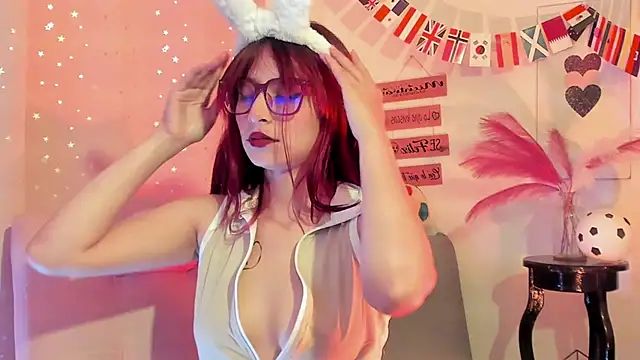 RedMeloddy Adlı Modelin Canlı XXX Sohbeti