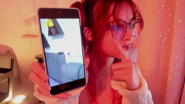 RedMeloddy's Live XXX Chat