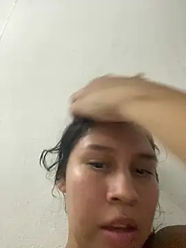 AnnyeliのライブXXXチャット
