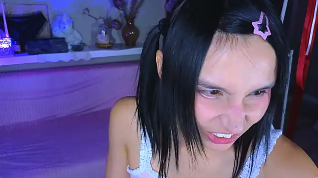 bigbabykiki's Live XXX Chat