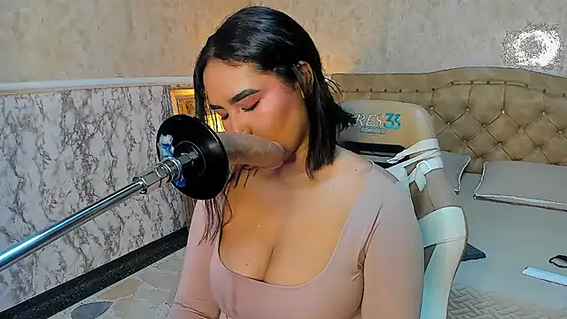 EvaSpicy_ Show in webcam