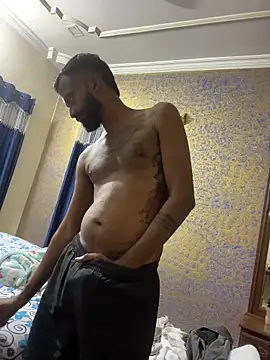 bigfatdick111 网络视讯表演