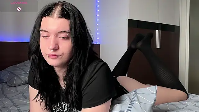 Vailyreb_'s Live Sex Cam Show