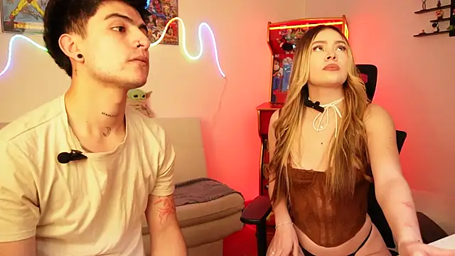 tommy_and_sophie's Live XXX Chat