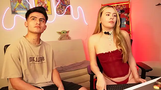 tommy_and_sophie's Webcam Show