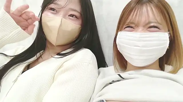 momo_love_n Webbikameraesitys