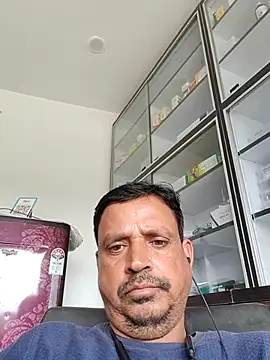 Raj1043 在線直播表演