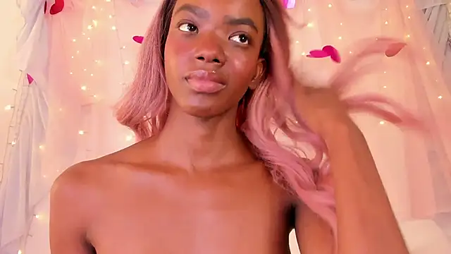 Riri_Blonde10: онлайн-секс-чат