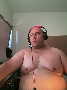 BigromeoXX Show in webcam
