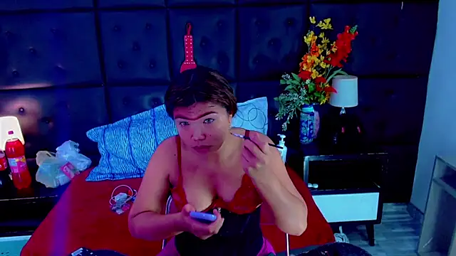 Chat XXX ao vivo de Cloelombard