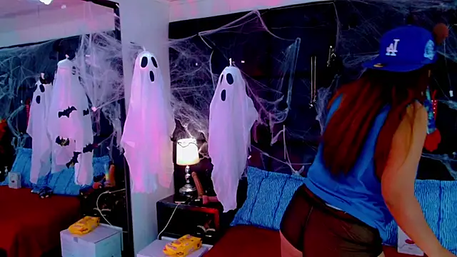 Cloelombard Show in webcam