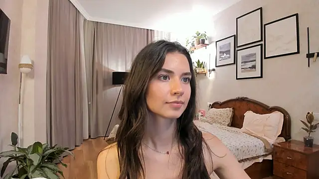 NicoleLuv's Webcam Show