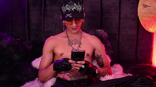 DemonKush-- Show Webcam