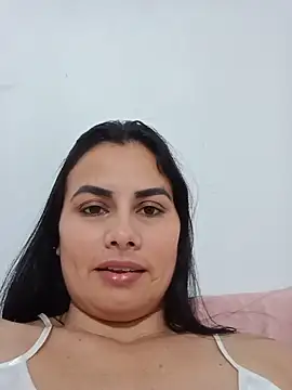 Cinthial39 Adlı Modelin Canlı XXX Sohbeti