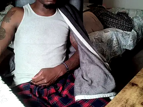 ParlayT28's Webcam Show