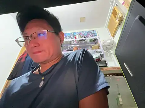 BenBenBom 网络视讯表演