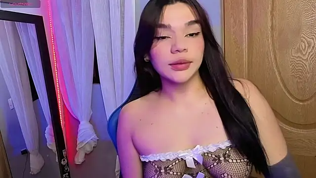 Chat +18 de Veronica_111 ao vivo