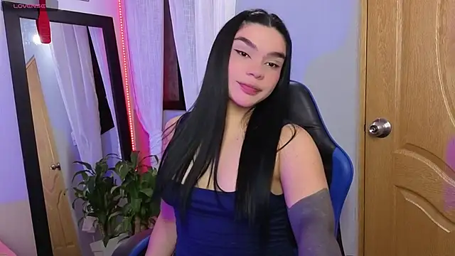 Veronica_111 Chat XXX in diretta