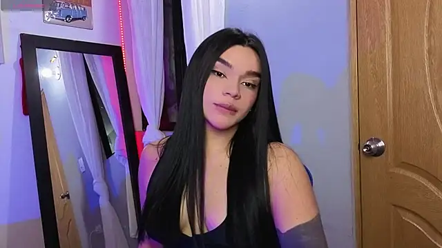 دردشة Veronica_111 الجنسية المباشرة