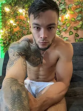 alexander_collin02 网络视讯表演