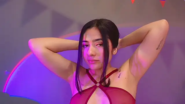 adara_johnson__のライブXXXチャット