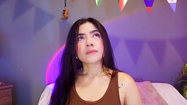 Онлайн чат XXX adara_johnson__