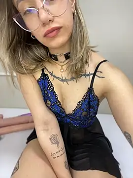 Branquinha_12's Live XXX Chat
