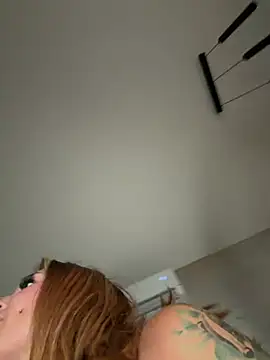 ObviouslyPeachy's Webcam Show